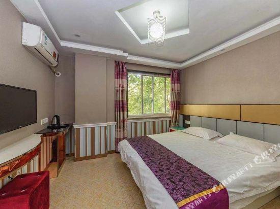 Шанхай: Huangguan 168 Express Hotel Shanghai Waigaoqiao