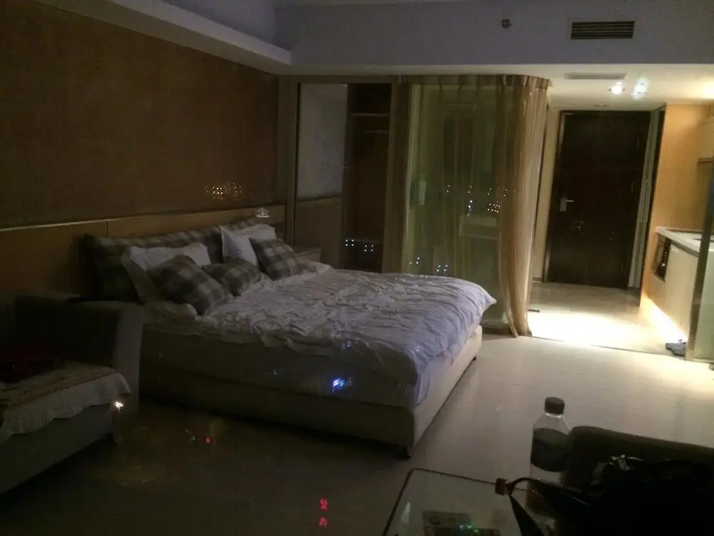 Циндао: lanting  hotel