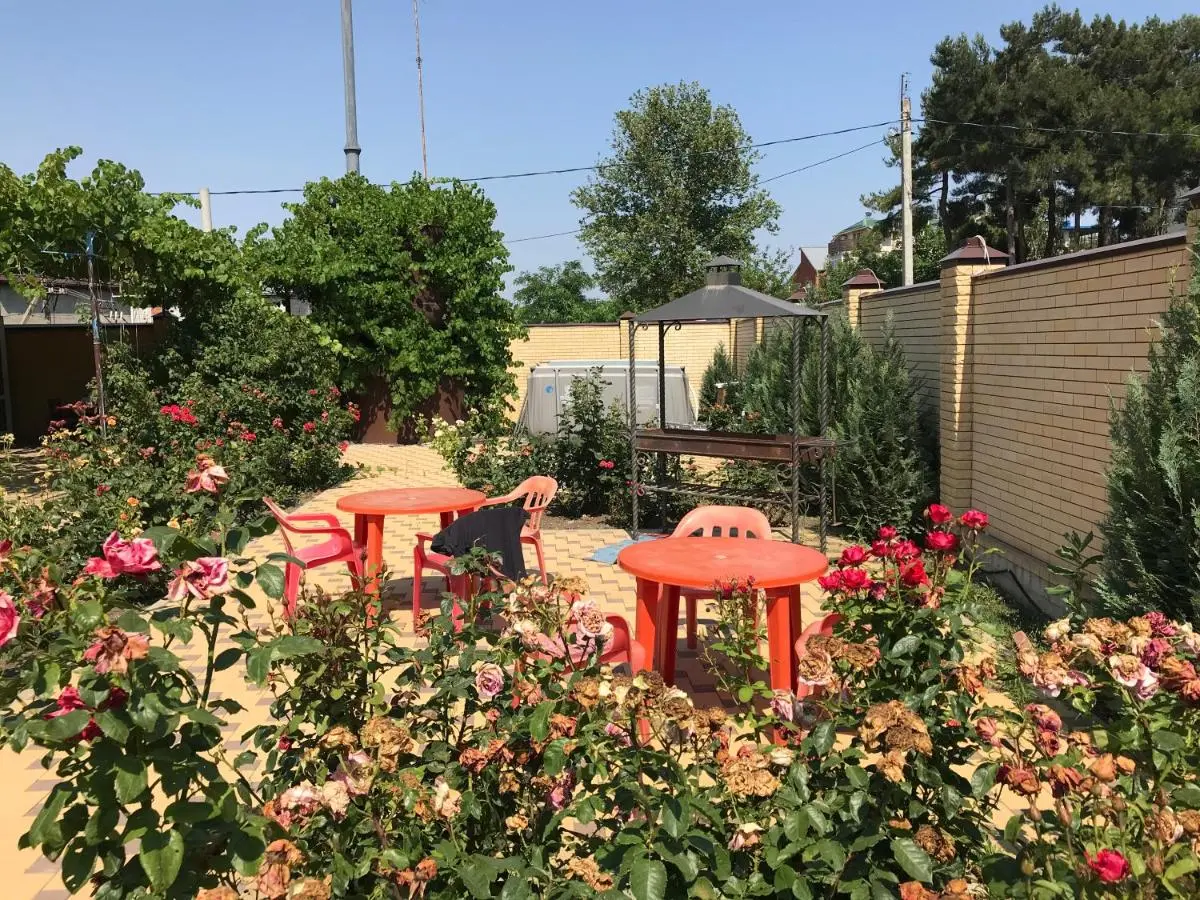 Витязево: Guest House Fisalia