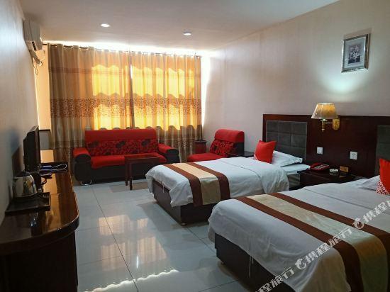 Цзяюйгуань: Yijia Business Hotel