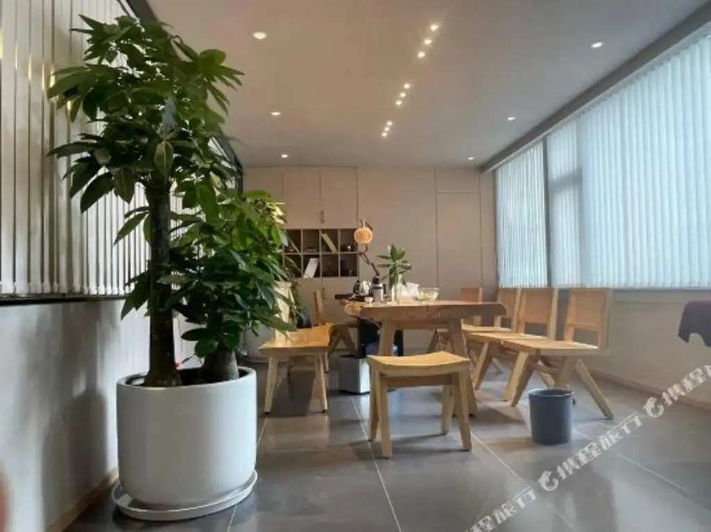 Лупаньшуй: Liupanshui Tianli Hotel (Chuanxin Unit Shop)