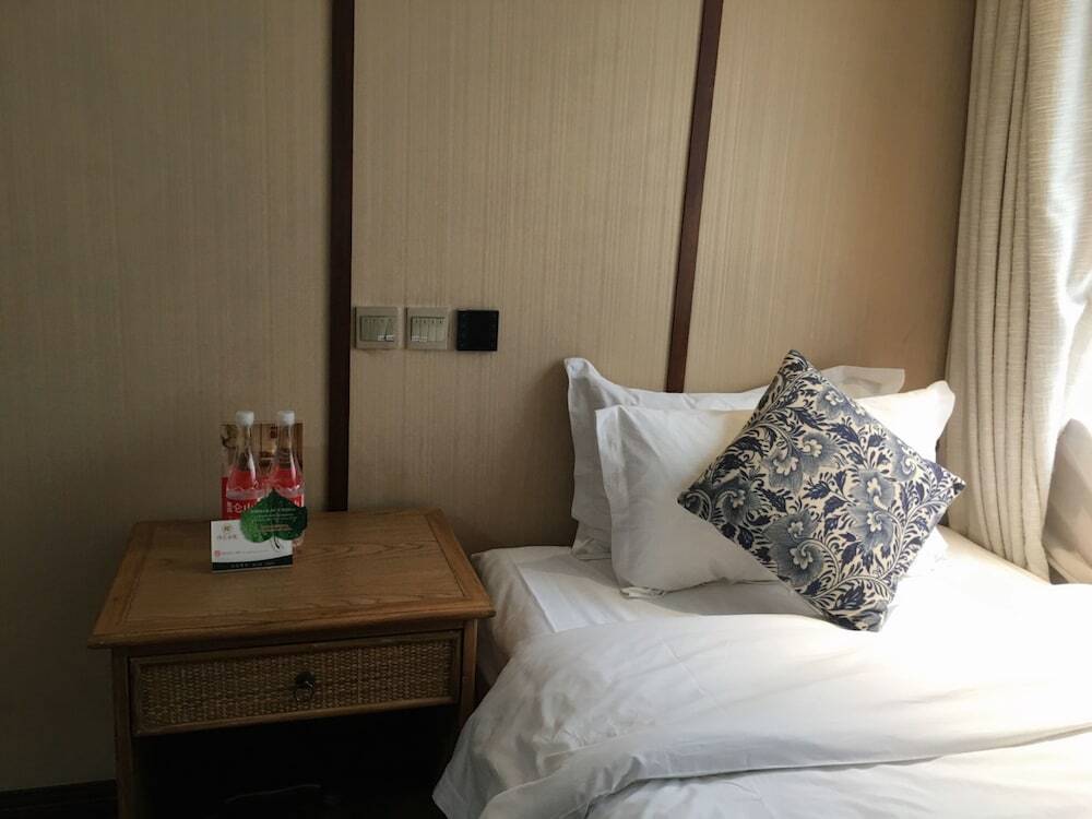 Чэнду: Chengdu Chuanjia Heyuan Theme Hotel