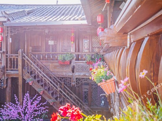 Лицзян: Encounter Lane · Suqiu | Deluxe Intelligent Design · Holiday Inn (the Old Town of Lijiang Store)