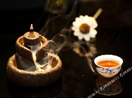 Лицзян: Encounter Lane · Suqiu | Deluxe Intelligent Design · Holiday Inn (the Old Town of Lijiang Store)