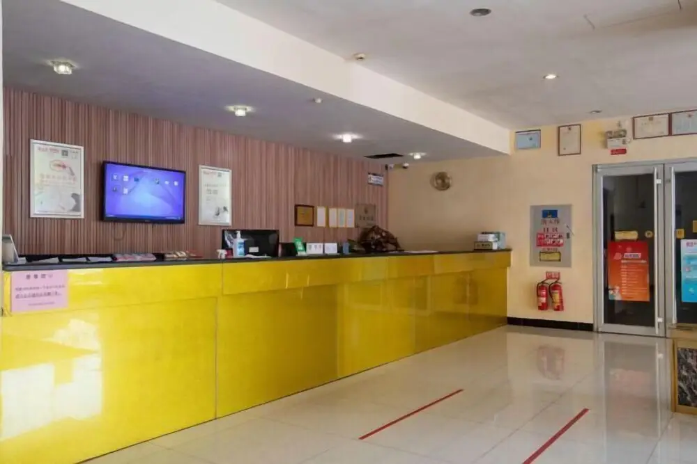 Чжуншань: Minzhong Town Mengzhidao Hotel