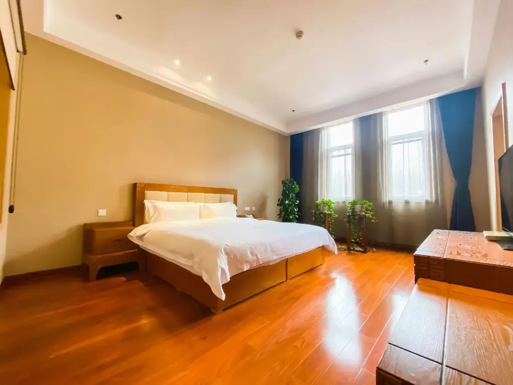 Huaximu Hot Spring Hotel — фото 1