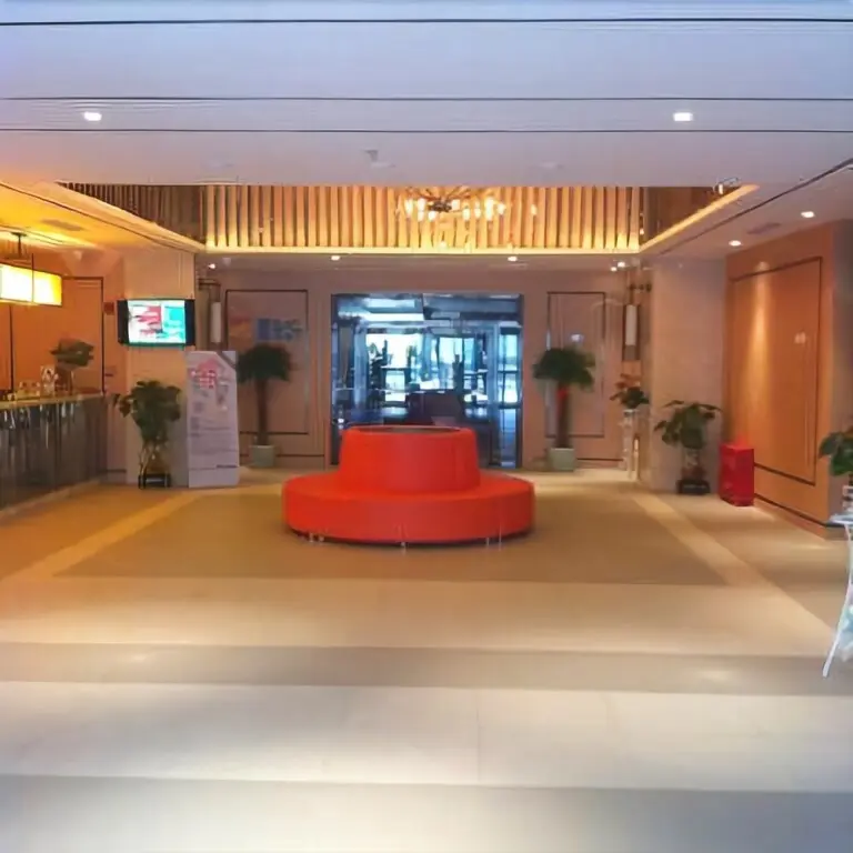 Пекин: Jinjiang Inn (Beijing Capital Airport, Shunyi Metro Station)	