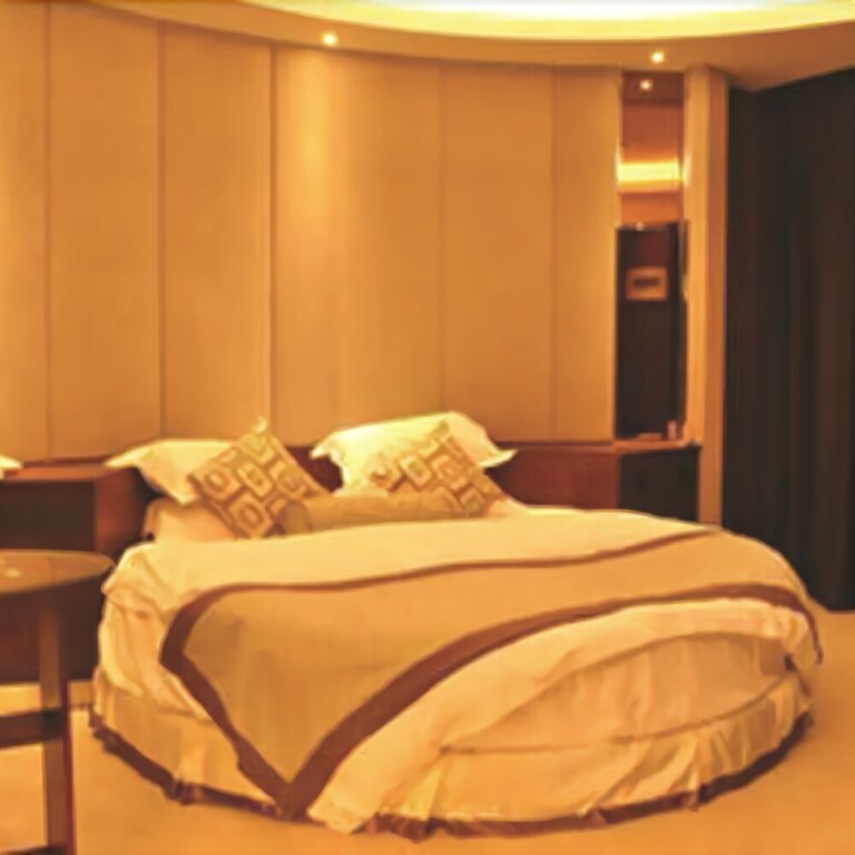 Jinxiu Lidu Holiday Hotel — фото 1