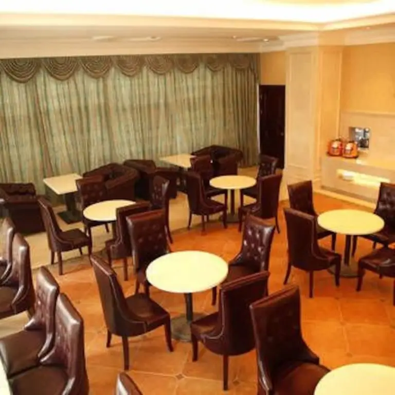 Шанхай: Vienna Hotel (Shanghai Songjiang University City Rongping Road Store)