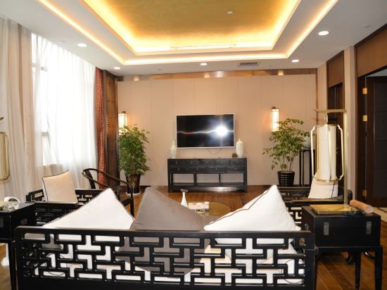 Тунжень: Wanshanhong Hotel (Tongren No.6 Middle School Gymnasium Branch)