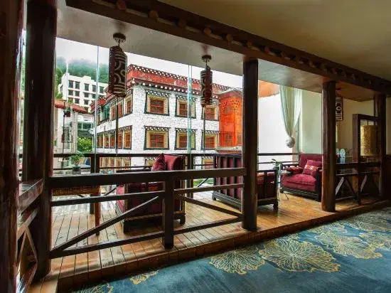 Kangding Renjia  Culture Theme Hotel — фото 1