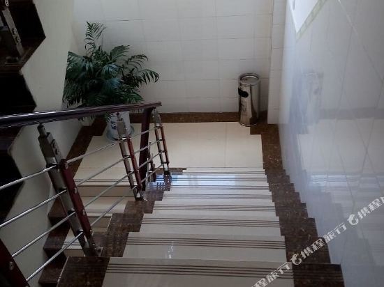 Дали: Dali Jinfeng Hotel