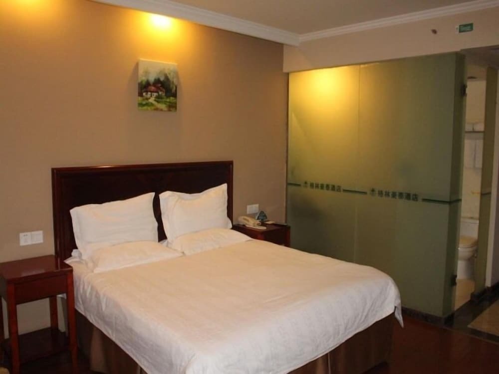 Наньтун: GreenTree Inn Nantong Jiaoyu Road Hotel