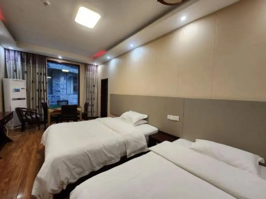 Сянси: Border Town International Youth Hostel Fenghuang Ancient City Bar Street Branch