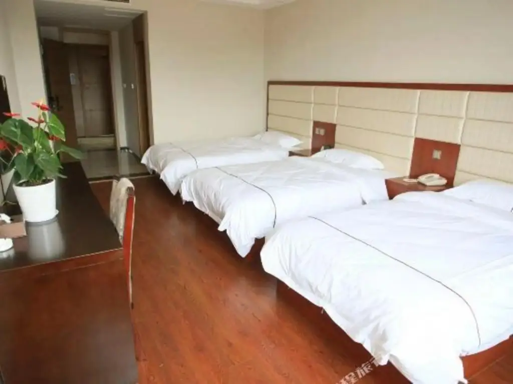 Циндао: Mingdu Coast Hotel