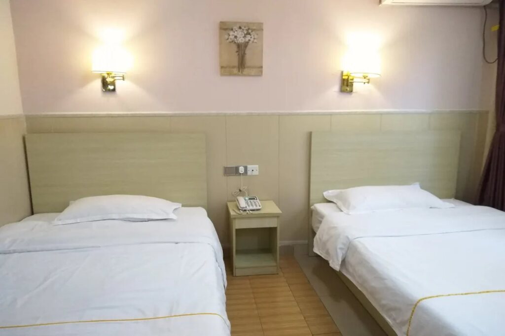 Шэньчжэнь: Shenzhen Jingnan Hotel (East Station Buji Subway Station)