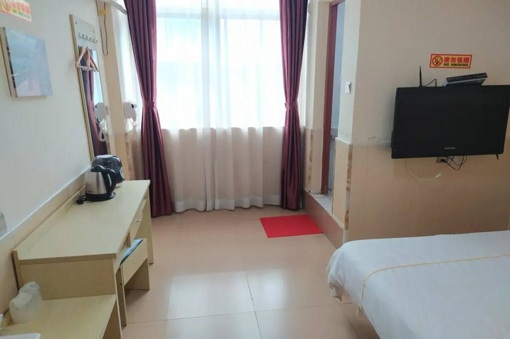 Шэньчжэнь: Shenzhen Jingnan Hotel (East Station Buji Subway Station)