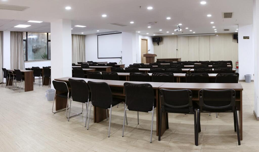 Ханчжоу: Hanting Premium Hotel Hangzhou Huanglong Sports Center