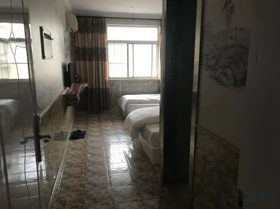 Шанхай: Lvou Hotel