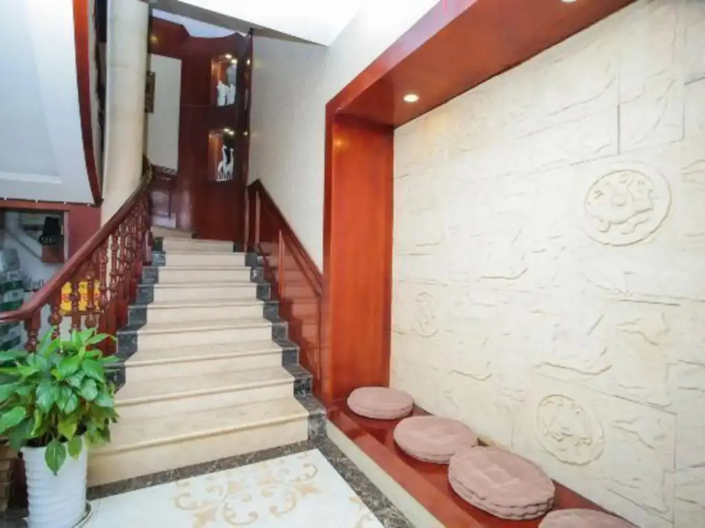 Чэнду: Weisite Hotel (Chengdu Longquan)