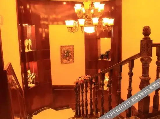 Чэнду: Weisite Hotel (Chengdu Longquan)