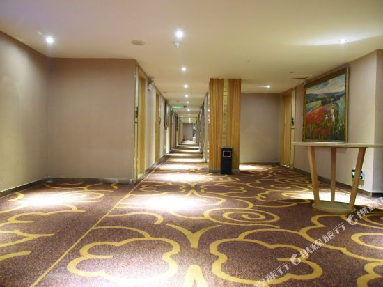 Лоуди: He Sheng Hotel