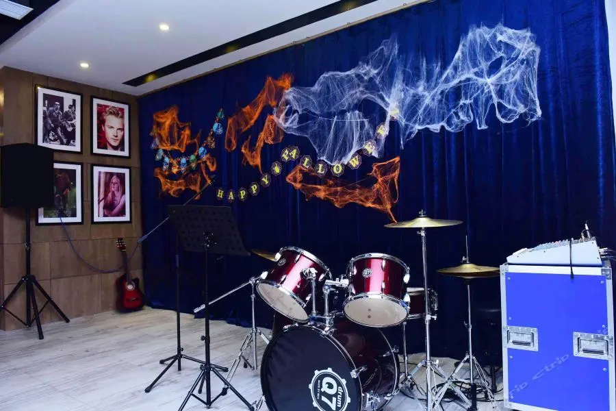 Шэньчжэнь: Vienna Hotel Shenzhen Dalang Clothing Base Branch