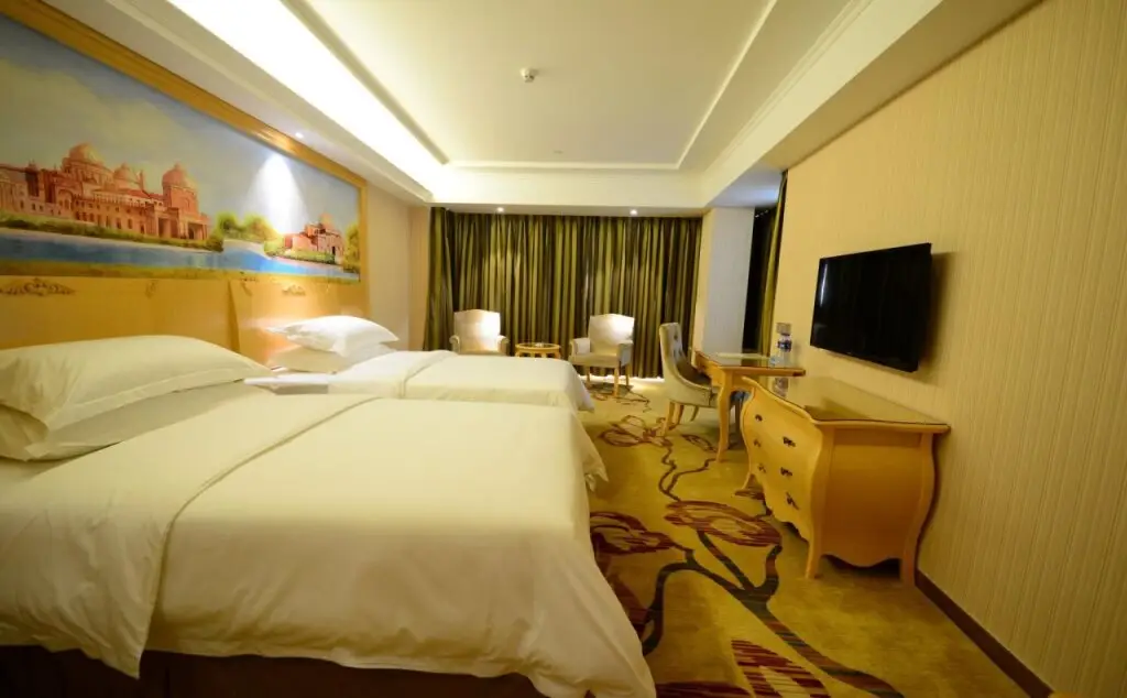 Шэньчжэнь: Venus International Shajing Heyi
