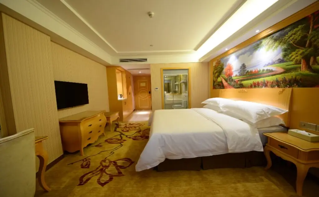 Шэньчжэнь: Venus International Shajing Heyi