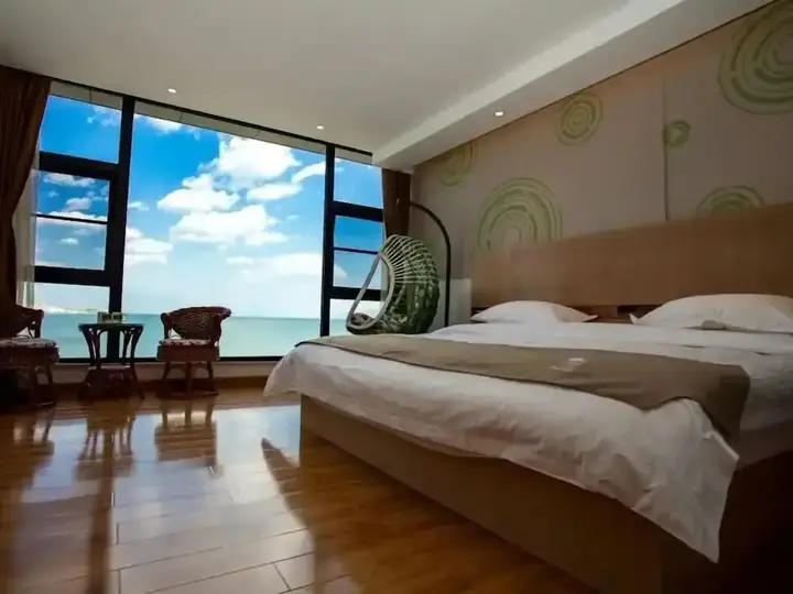 Дали: 大理洱海暮居客栈