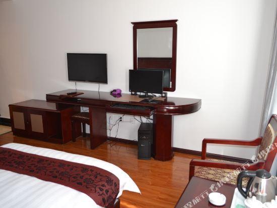 Дали: Xining Express Hotel
