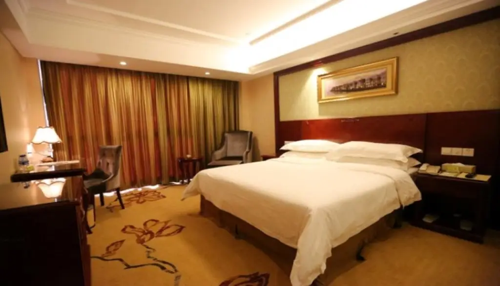 Лиаоченг: Vienna Hotel Liaocheng University branch