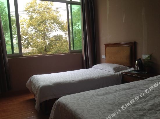 Ухань: Xinruiheng Hotel (Hanshi Avenue Hubei Industrial Economic School Branch)