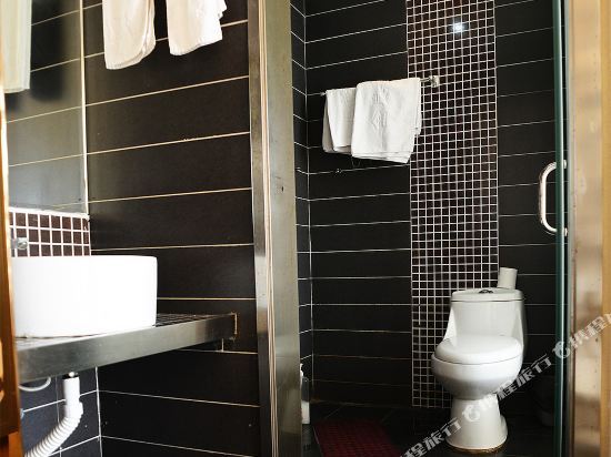Шанхай: Super 8 Hotel (Shanghai Xinfeng Road Touqiao)