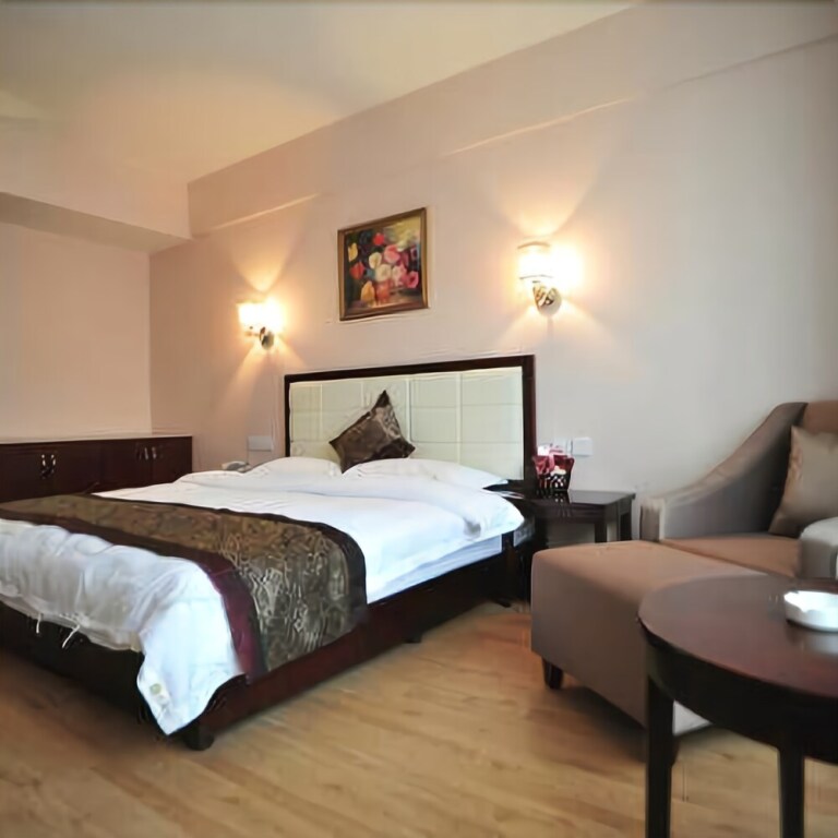 Ухань: Hongfuda Business Hotel