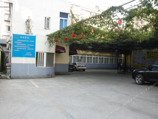Нинбо: Home Inn Tiantong Beilu
