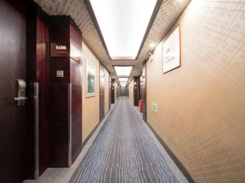 Наньтун: Kunlun Hotel