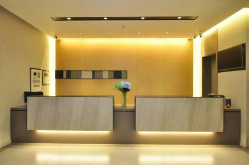 Куньмин: Home Inn Plus (Kunming Tongde Square Wanhong Road)