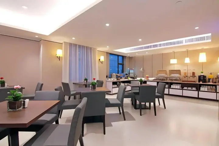 Нанкин: Homeinn Plus Hotel (Nanjing Xinjiekou)