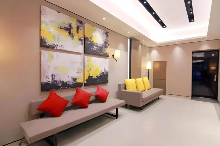 Нанкин: Homeinn Plus Hotel (Nanjing Xinjiekou)