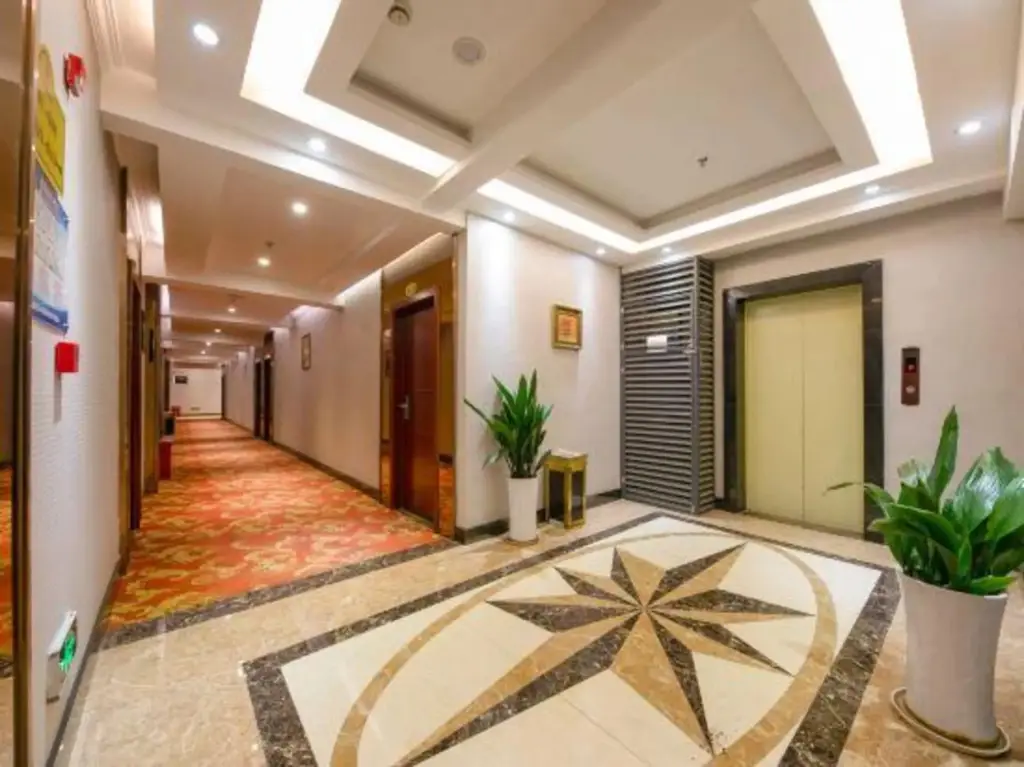 Чунцин: Liangjiang Gonggu Business Hostel