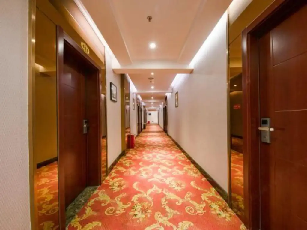 Чунцин: Liangjiang Gonggu Business Hostel