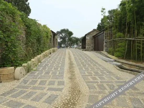 Цзаочжуан: Yiyun Shitou Buluo Hotel