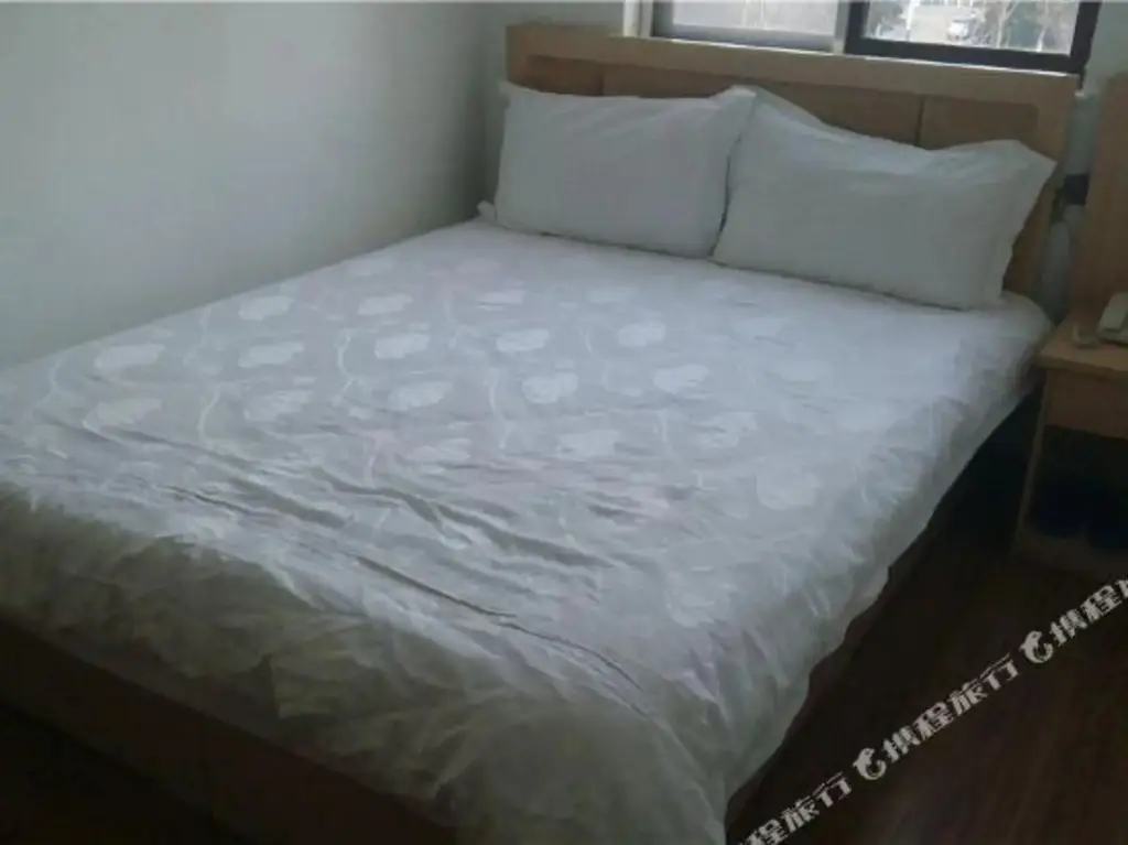 Линьи: Yangguang Express Hotel