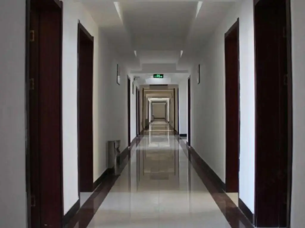 Линьи: Yangguang Express Hotel
