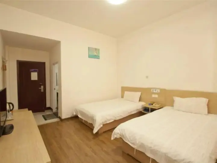 Линьи: Yangguang Express Hotel