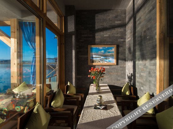 Дали: Zewan Lake View Inn