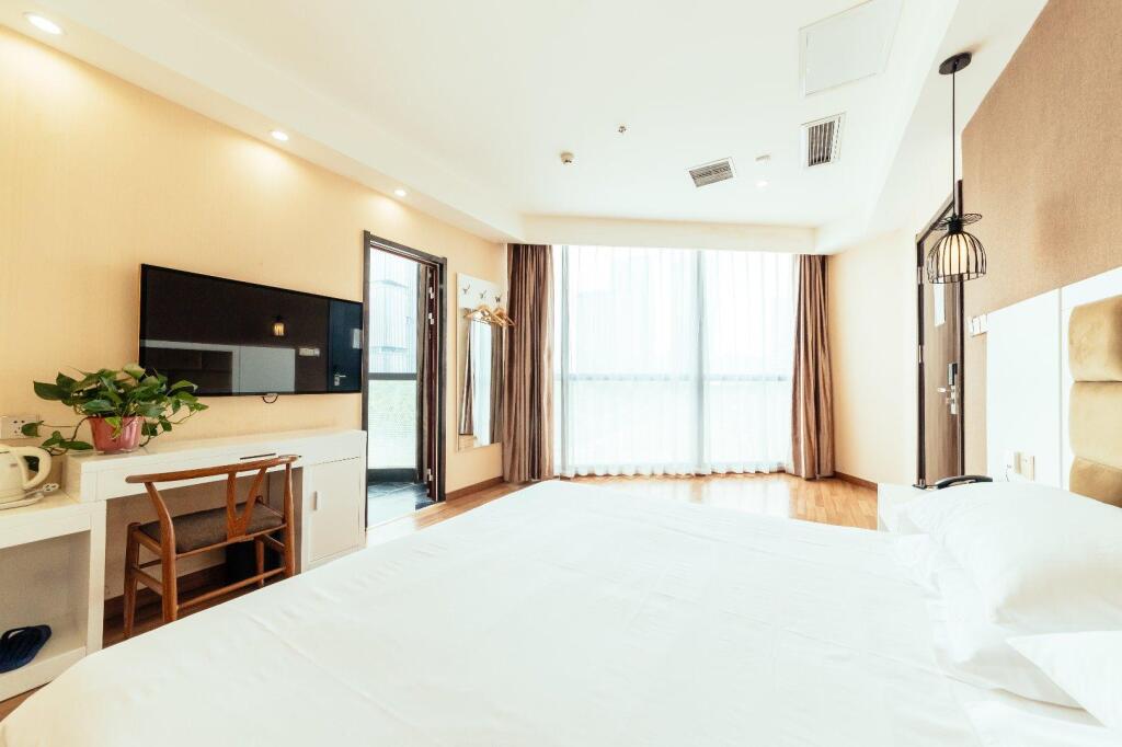 Elan Inn Zhengzhou East Railway Station — фото 1