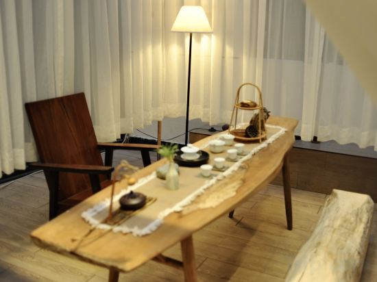 Наньпин: Wuyishan Half Mountain and Half Water (Zen culture theme) Hotel