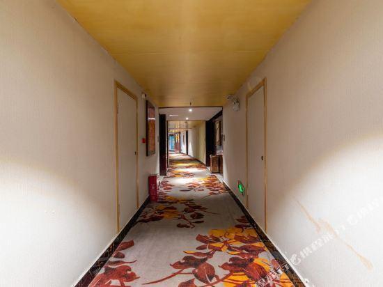 Shanggao Yingbin Hotel — фото 1